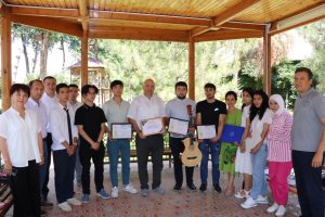 Read more about the article A master class and competition was held for guitar lovers